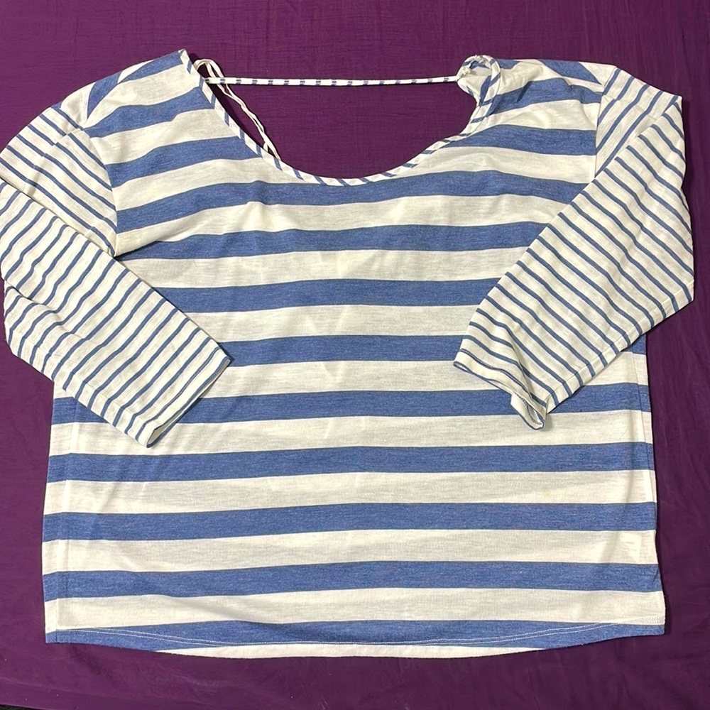 American Eagle 3/4 sleeve top, Size Large